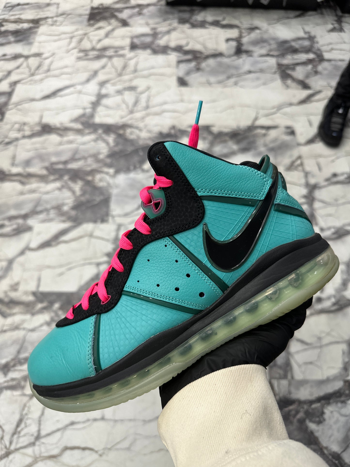 LeBron 8 Retro South Beach 2021