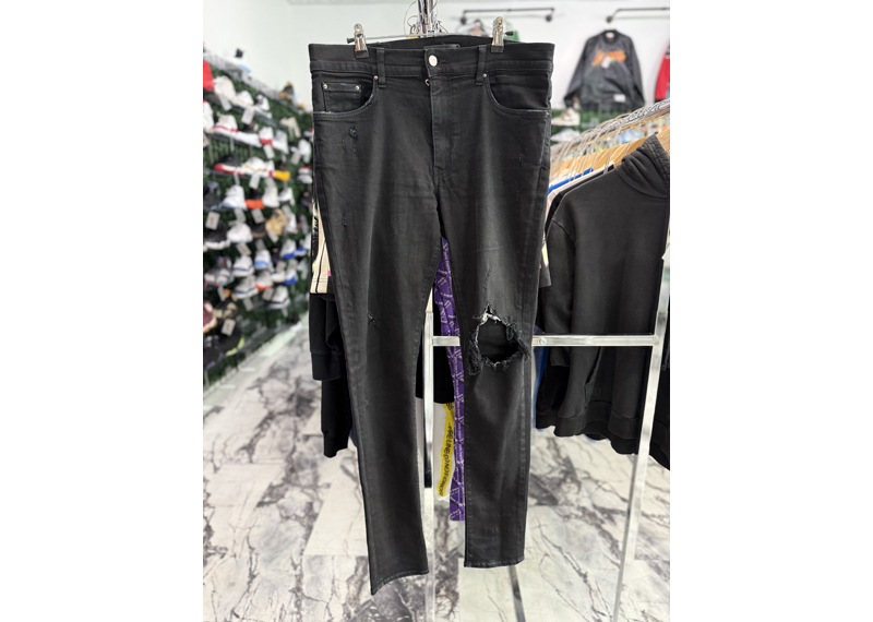 AMIRI PLAIN BLACK JOINT