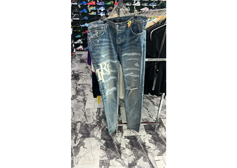 Amiri Jean White Staggered Logo Thrasher Jean Light Blue Size 38
