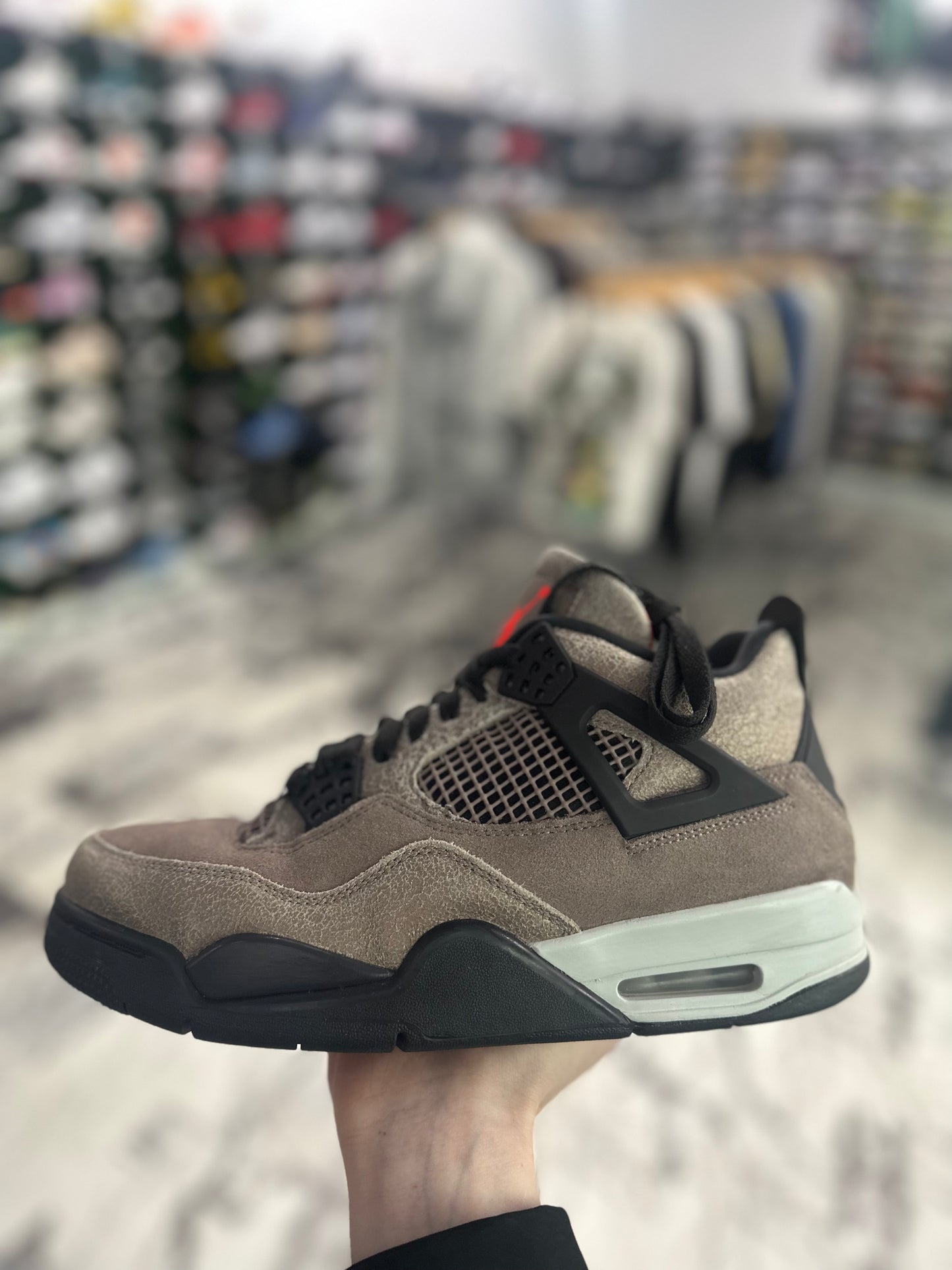 Air Jordan 4 Retro Taupe Haze