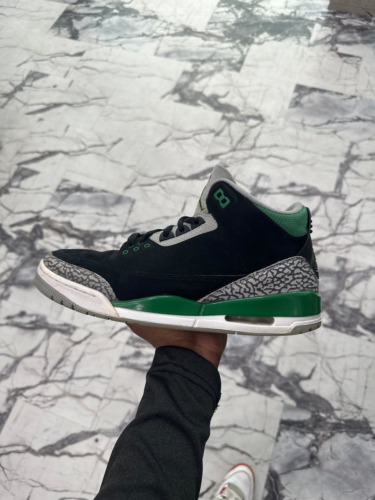 Air Jordan 3 Retro Pine Green