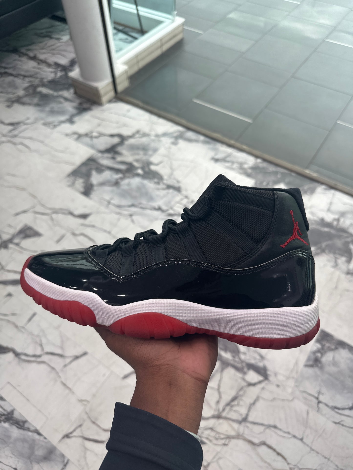 Air Jordan 11 Retro Bred 2019