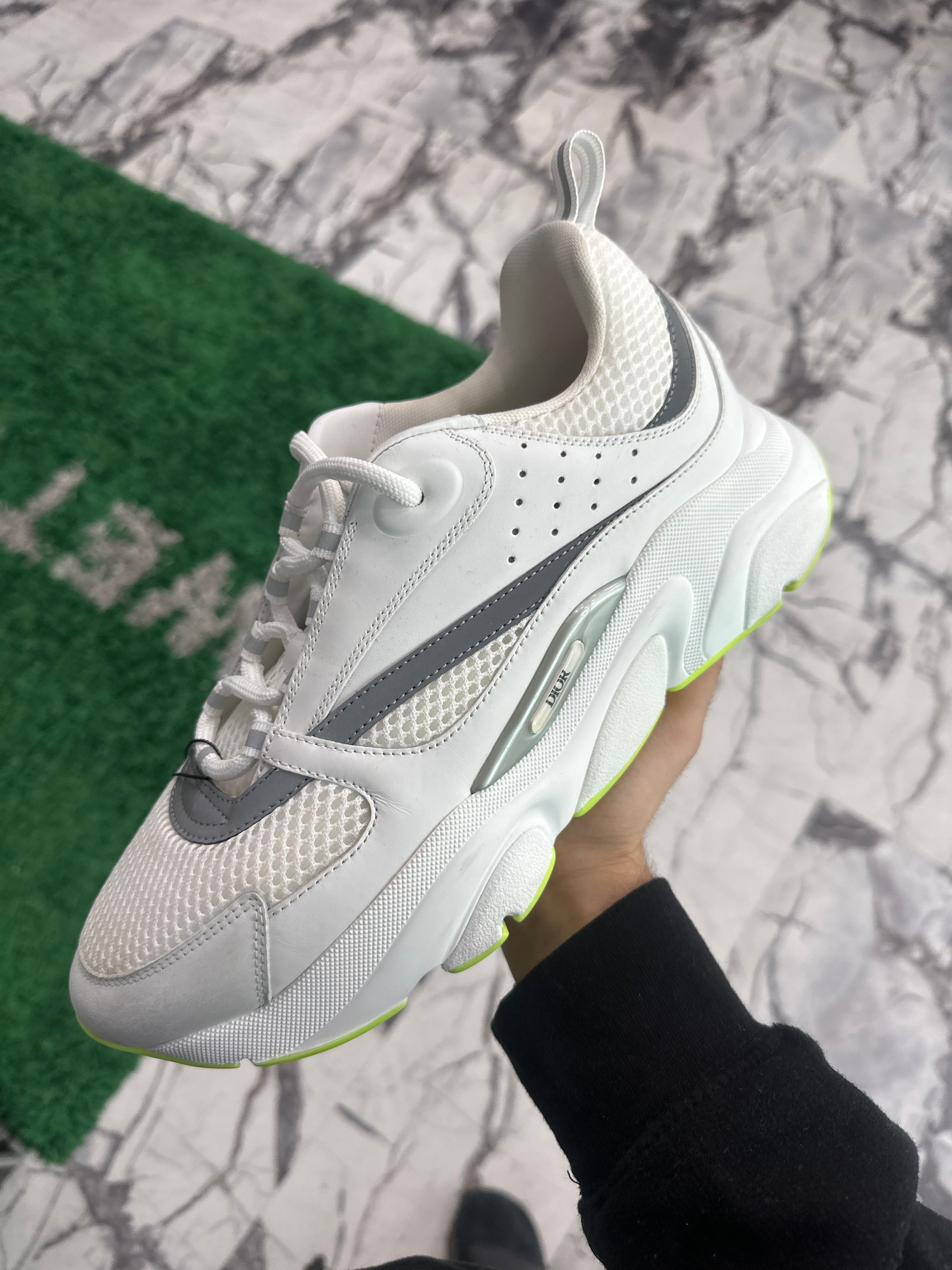 Dior B22 White Light Green
