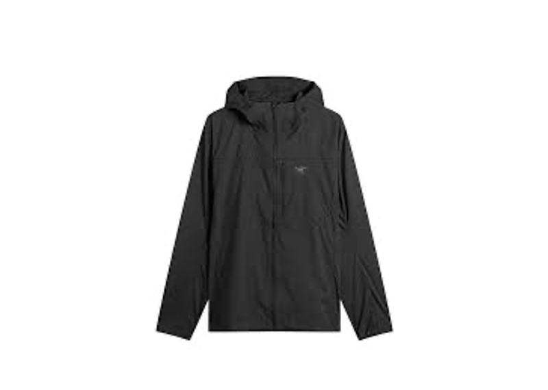 Arcteryx Squamish Hoody in black is a lightweight, packable windshell jacket