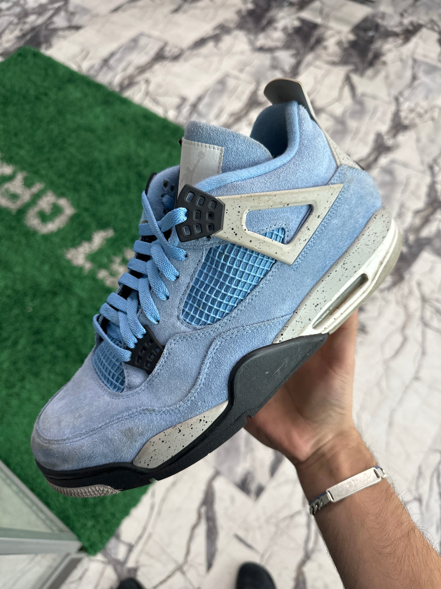 Air Jordan 4 Retro University Blue