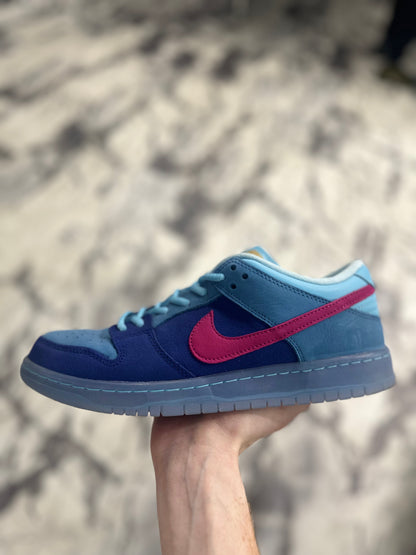 Run The Jewels x Dunk Low SB 4/20