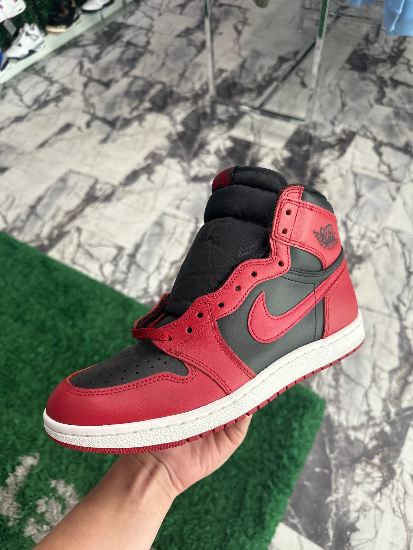 Air Jordan 1 Retro High 85 Varsity Red