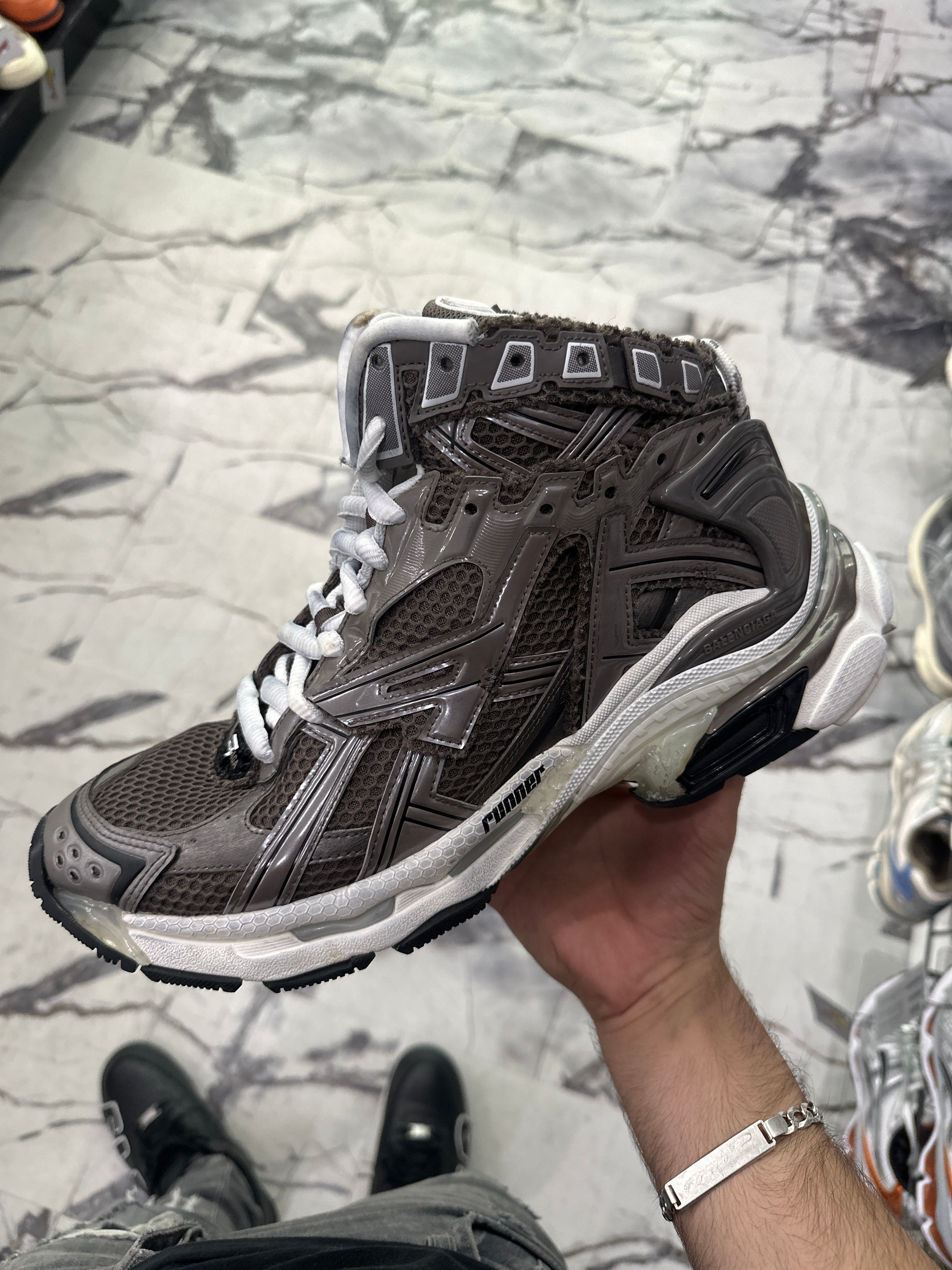 Balenciaga Runner High Black Medium Grey