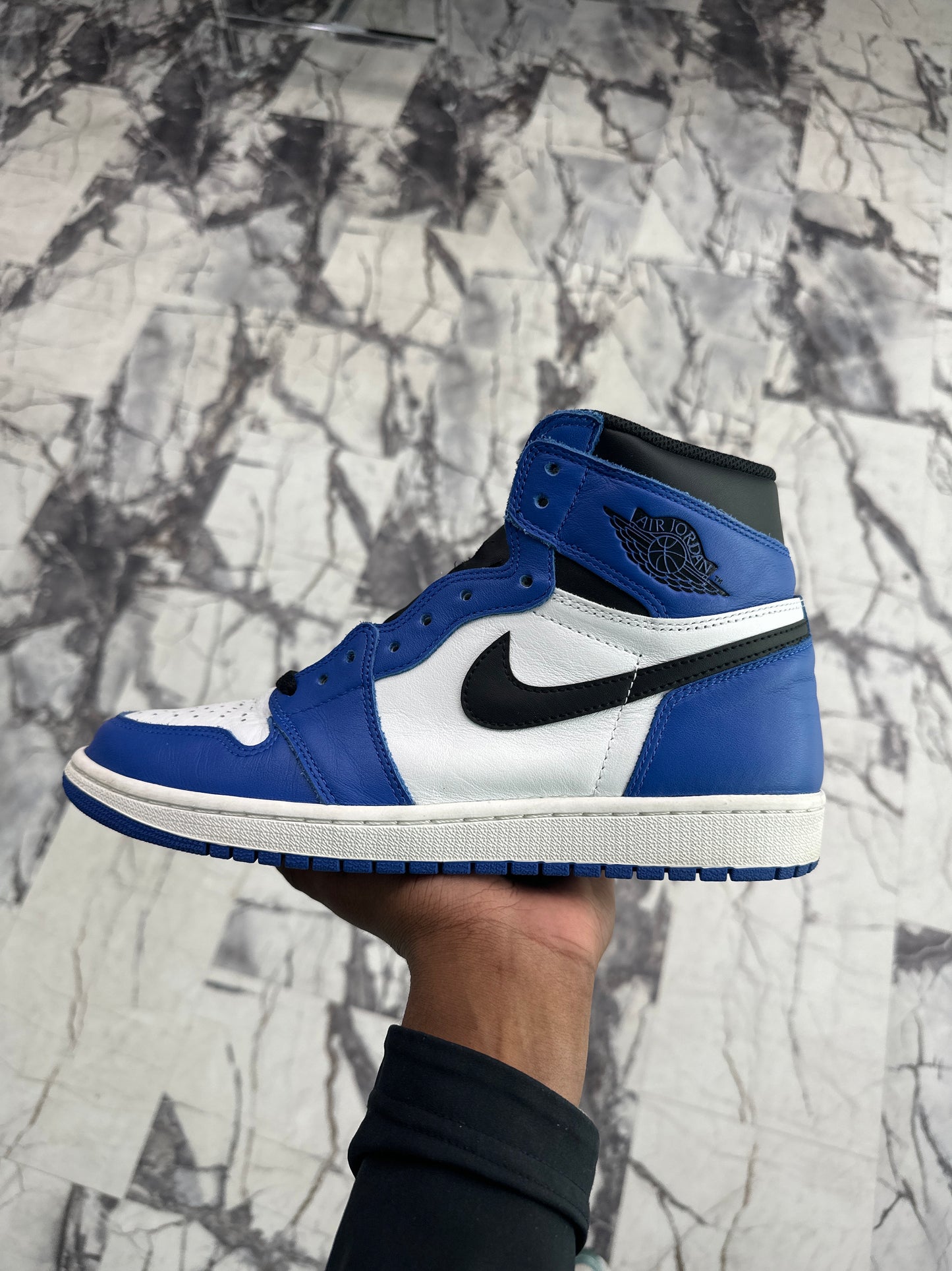 Air Jordan 1 Retro High OG Game Royal