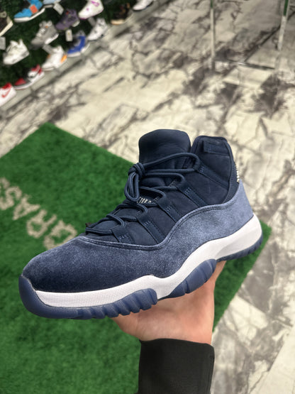 Wmns Air Jordan 11 Retro Midnight Navy Velvet