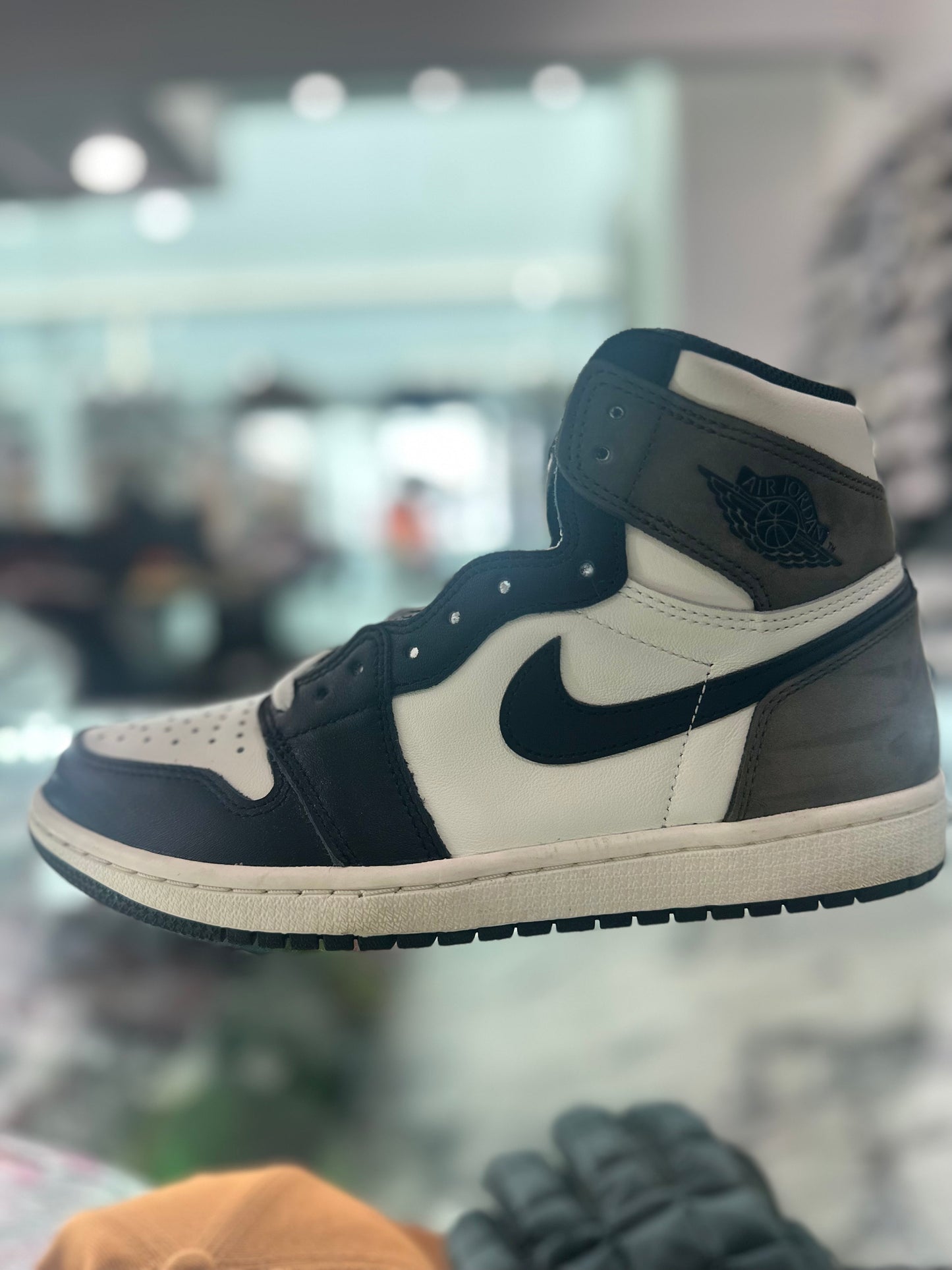 Air Jordan 1 Retro High OG Dark Mocha